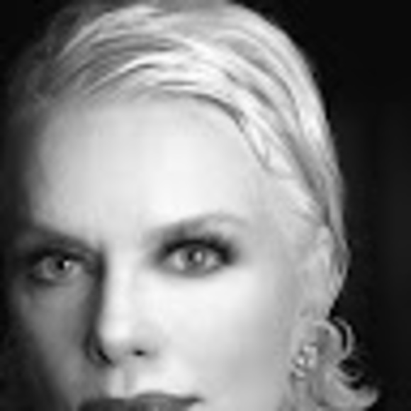 Meet your Posher, Joanne - Picture 1 of 1